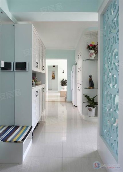 进门是客厅怎么设计玄关 600x600.jpg