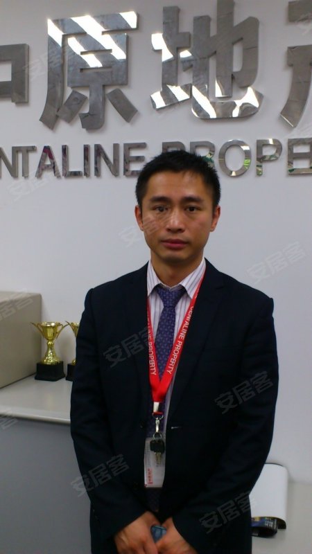 陈金铭生活照 - 中原地产 中原地产浣花西分行