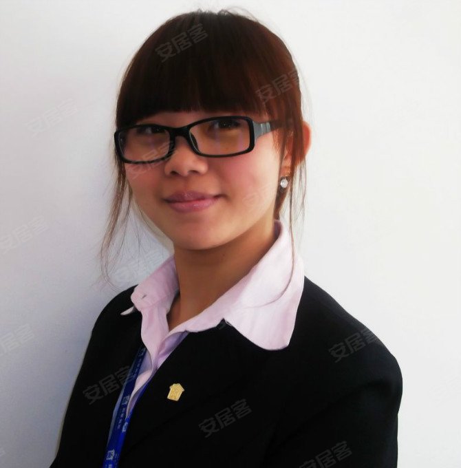 俞佳生活照 - 我爱我家 我爱我爱家东郊小镇店