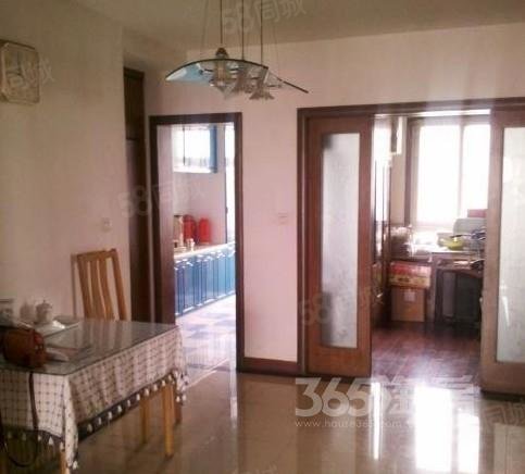 湖南路 人和街 金山大厦旁南北精装修雅典花园