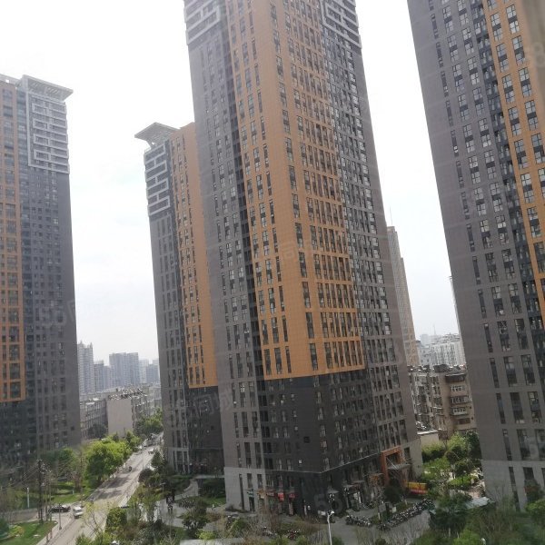 金尚俊园好楼层新迎片区西南1房精装56平79万