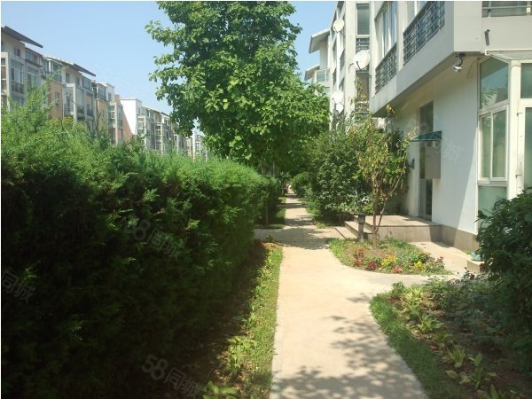 【15图】水木兰亭精装下叠 园区门口是国际幼