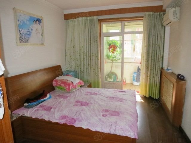 【5图】次新小区南北通透楼层布局合理带车位