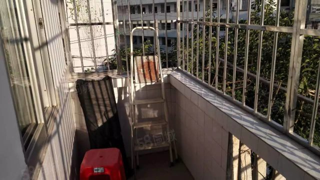 【8图】南宁十中旁公安局宿舍 合适做午托班,