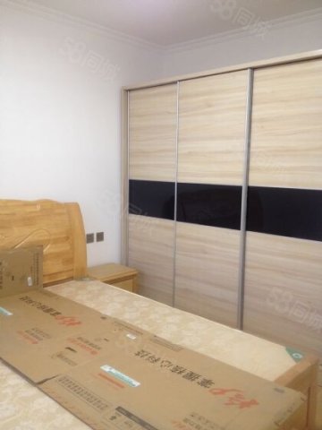 【8图】玉祥门地铁D出口 上楼回家下楼上班 纵