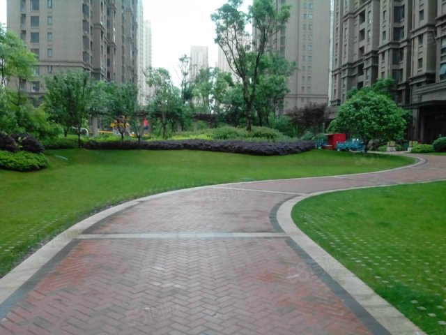 【15图】首付48万《巴黎都市四期》两房朝南