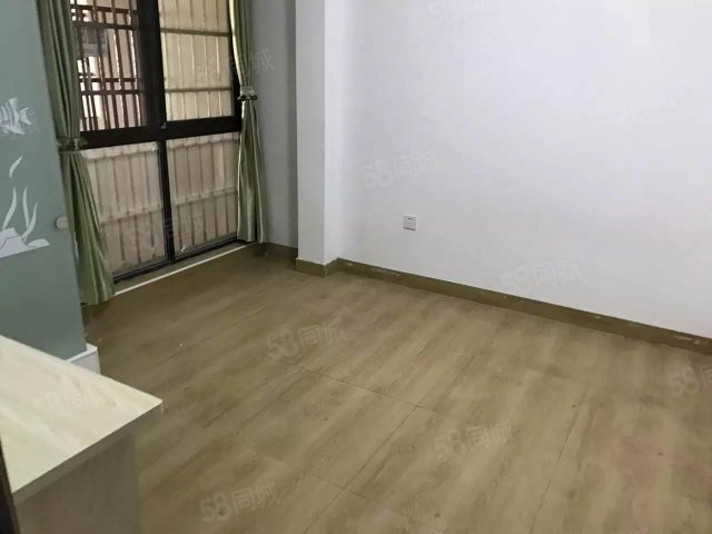 【7图】绿地中央广场 你租房子不找我 你好意