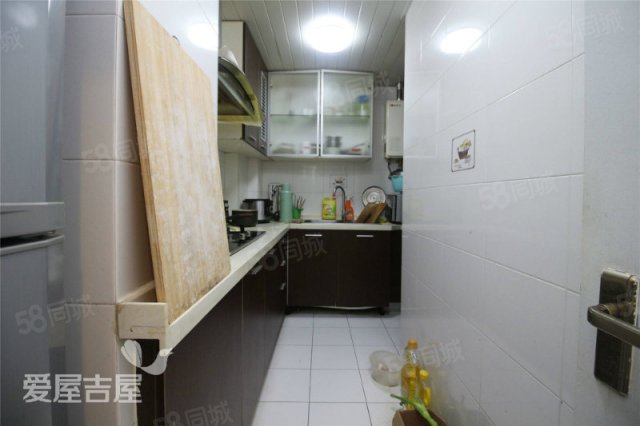 1楼住宅出租 看房预约 东西全配 乐坊超市,普陀区靖边路299弄