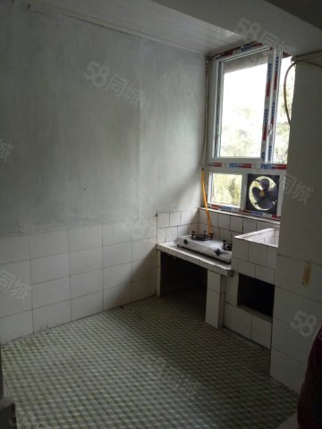 片真实 看房方便,三二四医院旁边江北房交所背