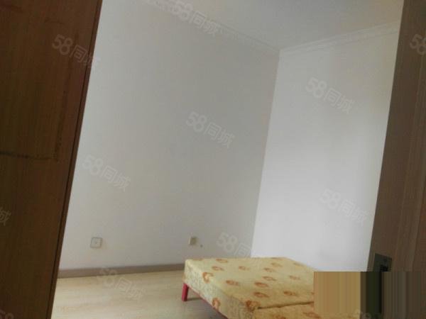 【6图】现代化精装修 套二 免税双阳台,青岛农