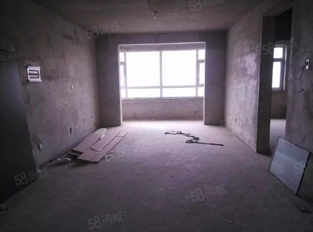 【4图】南三环棠棣3居毛坯好房出售,紧邻保利