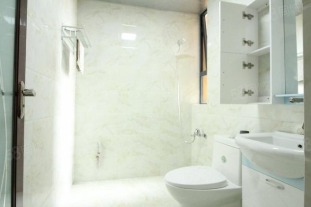 【8图】中铁奥维尔别墅区+精装洋房出租+家具