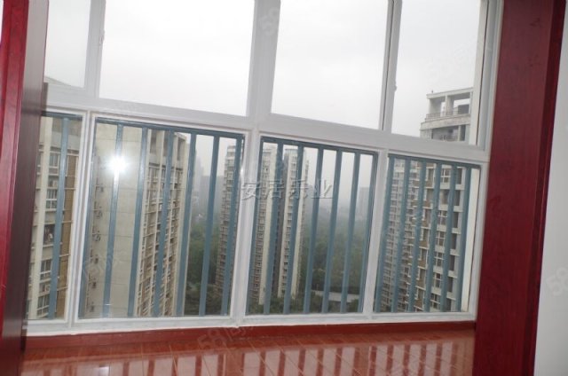 【5图】《安居乐业》买房佣金打5折龙湖北城