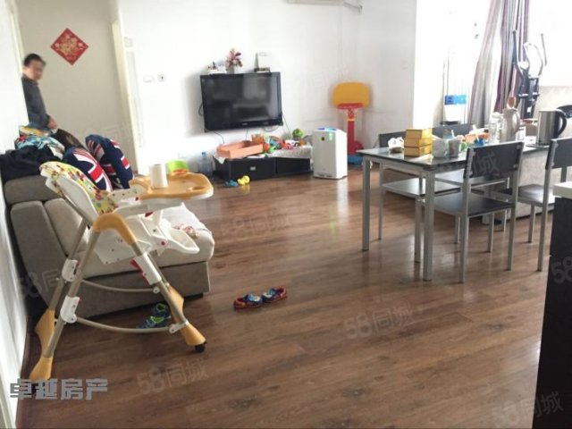 【15图】W一梯三户公摊17 凤凰路小学学区 紧