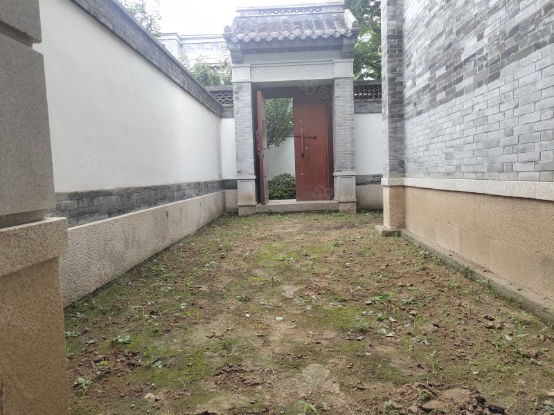 即墨古城别墅身份的象征 170平 968万 前后院
