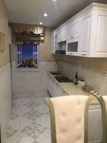 【5图】(出售) 钜城国际非中介市政府旁 地铁一