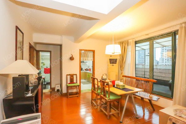 【11图】尚泰里 一梯两户得房率高 送20平露台