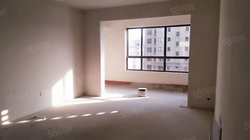 滕投悦府经典3室两厅两卫 南北通透原价出售 随时走手续好楼层