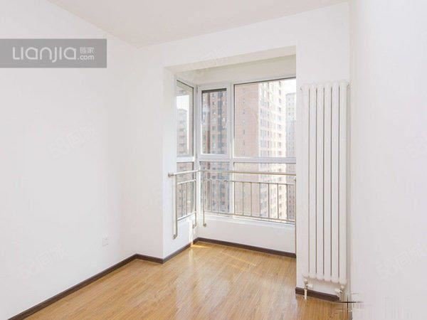 10图】恒大御景半岛精装公寓一室一厅13梯26