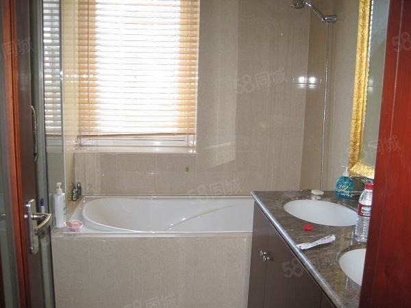 【5图】车公庄地铁 进步小学 五栋大楼 官园批