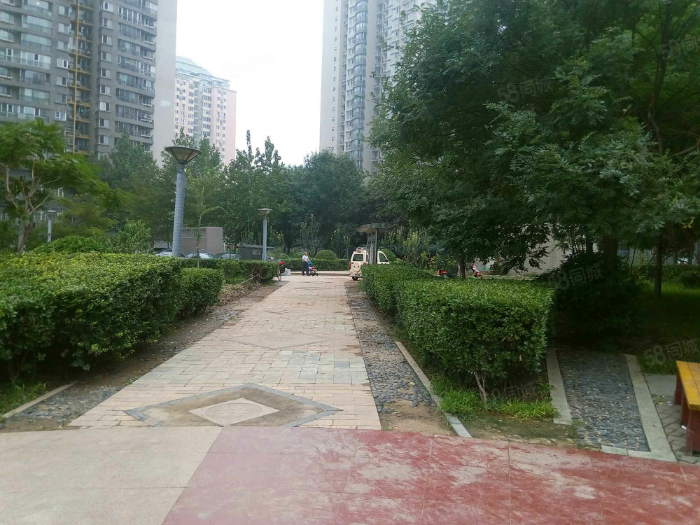 西豪逸景家园
