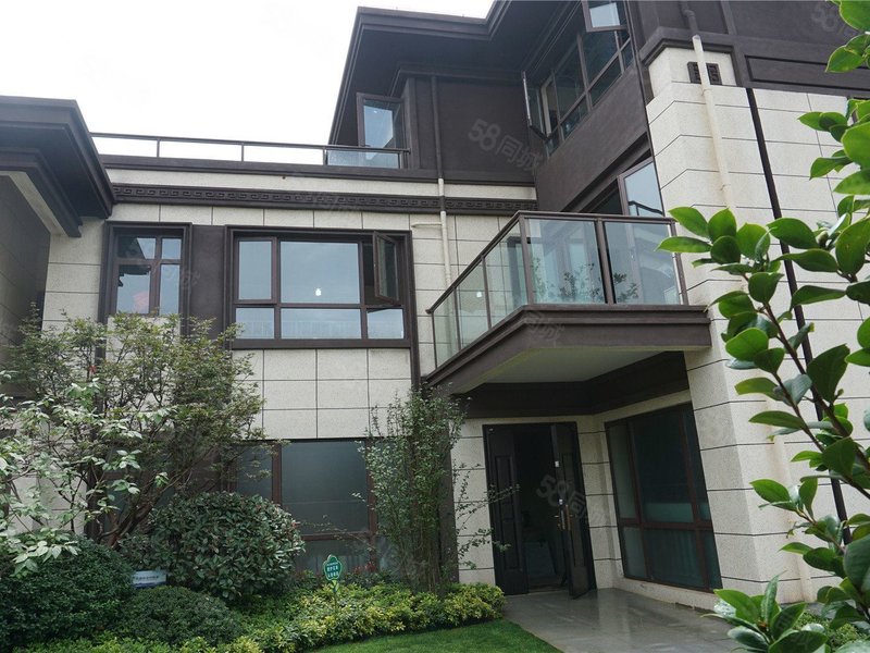 直降120万!绿地健康城 合院别墅 一线观滇100平花园