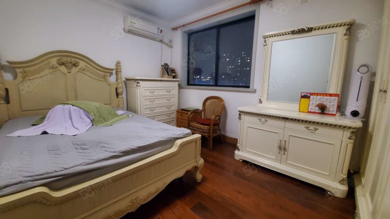 桥苑公寓2室2厅1卫102㎡东南950万