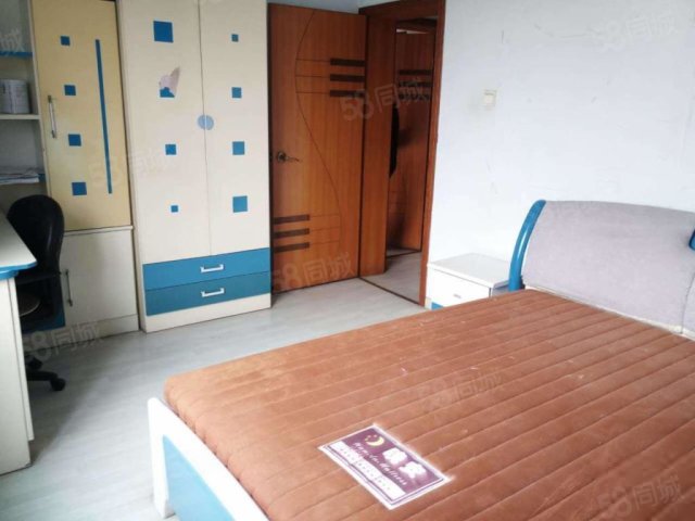 长岭市妇幼对面 安静安全 板楼电梯小高层 停车