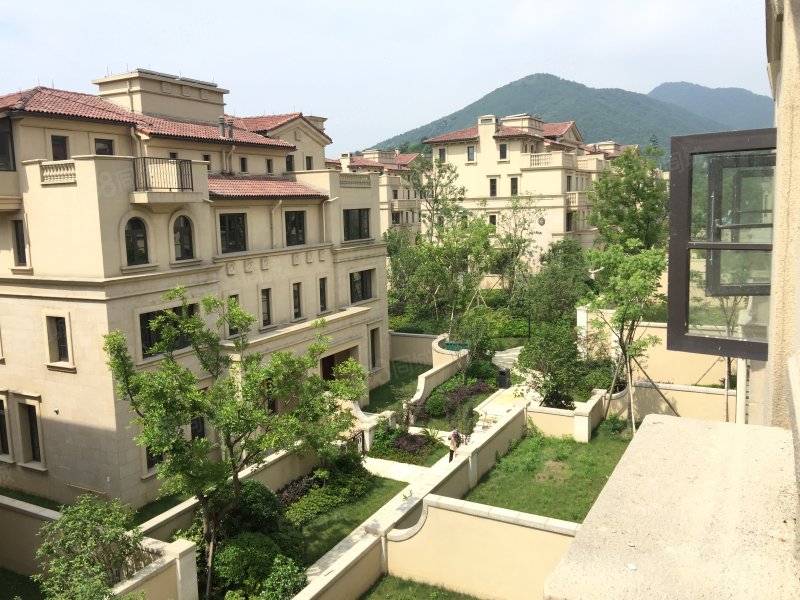 九龙仓雍景山(公寓住宅)