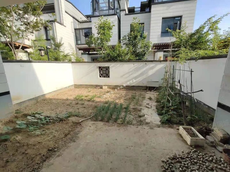 宿州院子联体别墅 南北通透 满二 住房 视野无遮挡