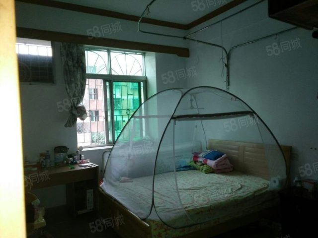 【6图】步行街旁公安楼,大厅大房150方,带储物