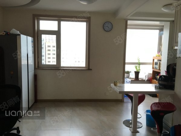 【18图】标准收费3000.西安路华阳风尚2室南