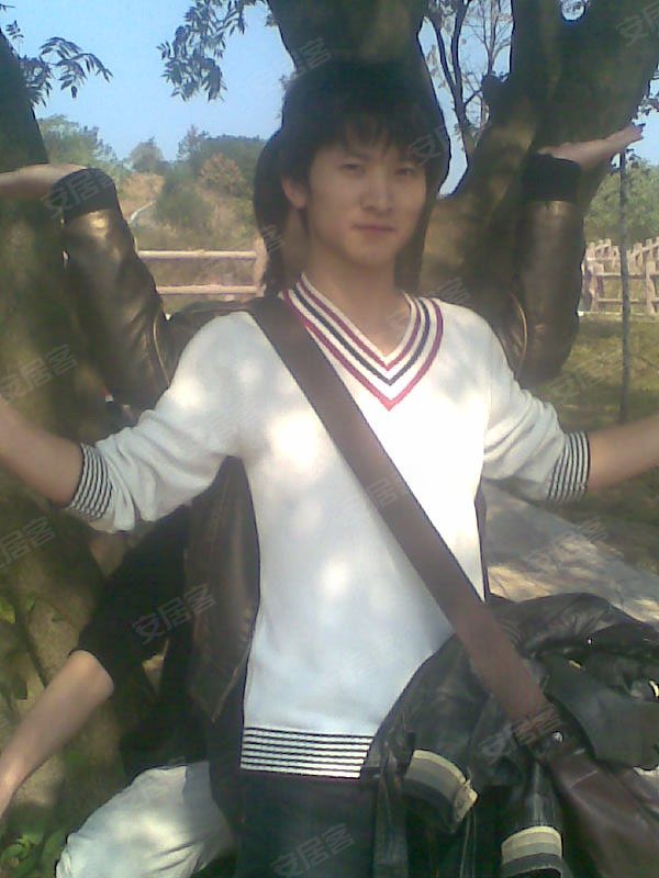 杨楠楠生活照 - 好来屋房产 新加坡花园店