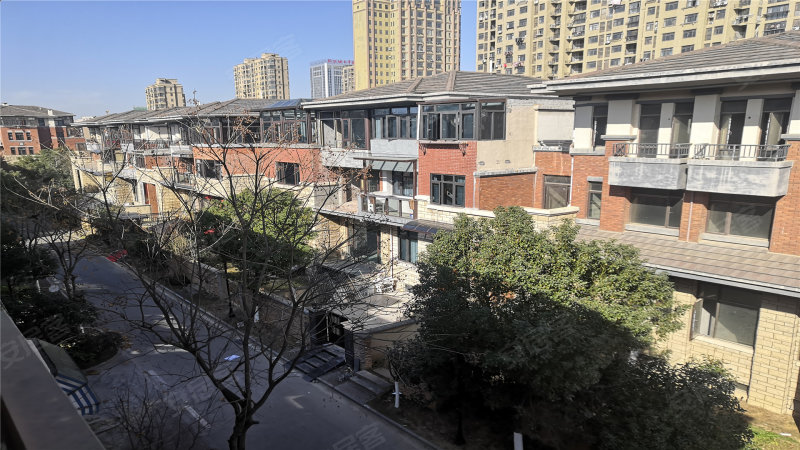 银亿上尚城(三期别墅),八月湖路-南昌银亿上尚城(三期