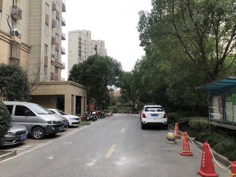 鹤沙航城汇诚佳苑