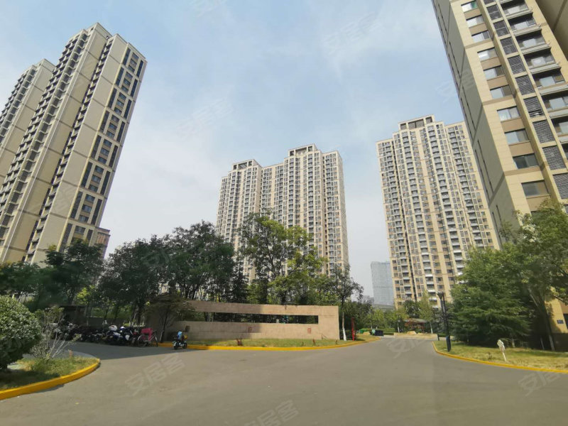 东城逸家逸俊园1区,旅游北路-济南东城逸家逸俊园1区
