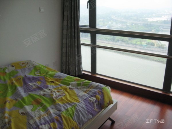 三无人员可以买 不限购限贷 福田口岸地铁口金