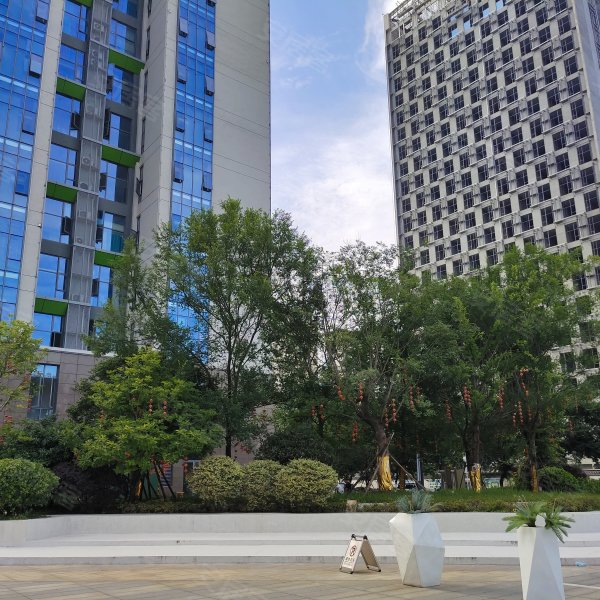 鸿海城(商住楼),白马山路666号-南昌鸿海城(商住楼)房