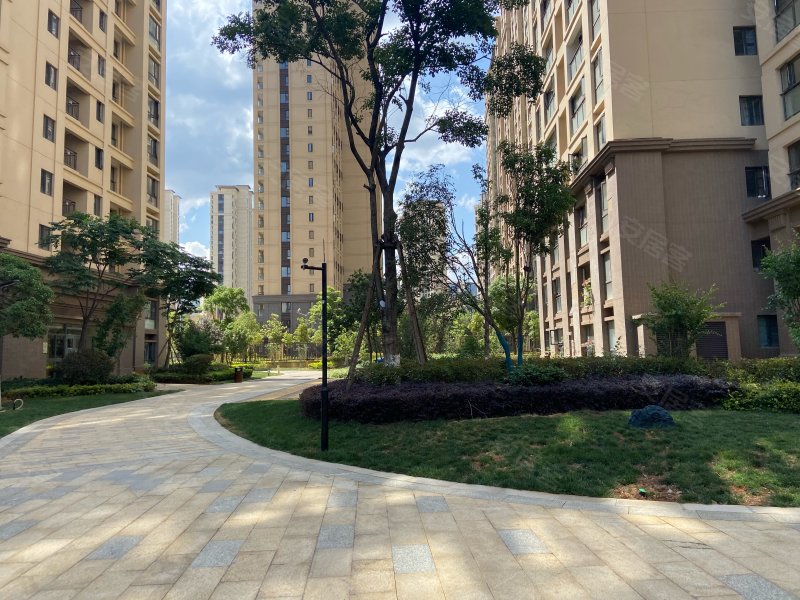绿地香树花城