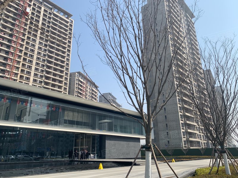 绿地凤栖澜玥