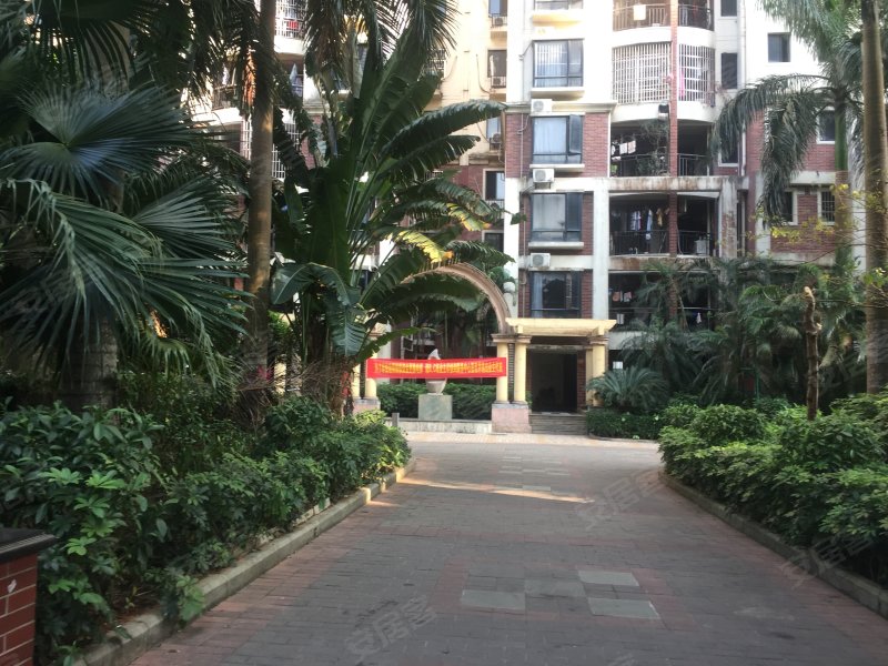 四季华庭龙城