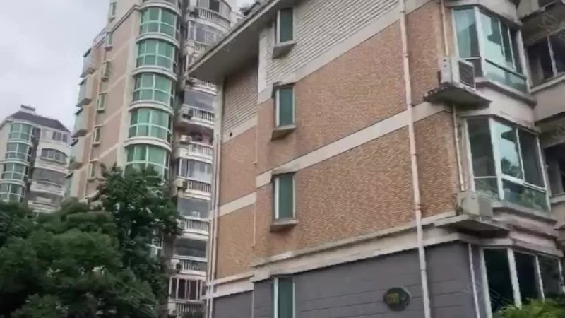 东苑半岛花园(公寓住宅)