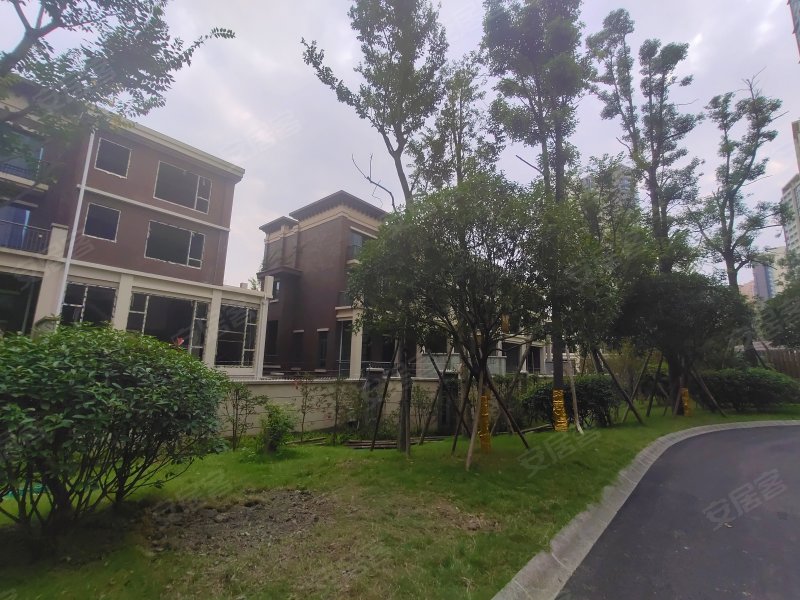 三利麓山城阅庐