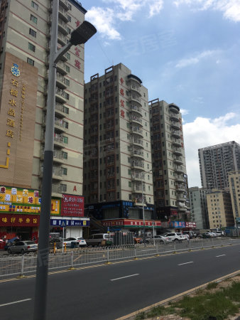 章阁市场 大两房急售!配套成熟!首付五成!随时看房
