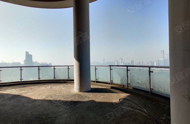 湘江豪庭5室2厅198.2㎡330万二手房图片