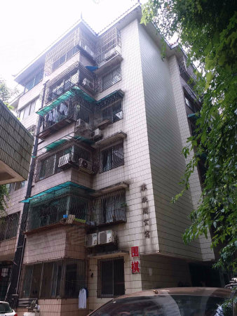 岳麓山下 新民路岳麓山庄唯一电梯房 师大附小附中陪读