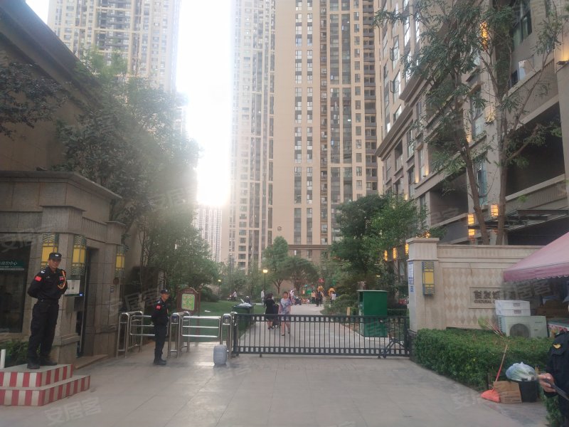 俊发城百合苑,北京路,近沣源路-昆明俊发城百合苑二手