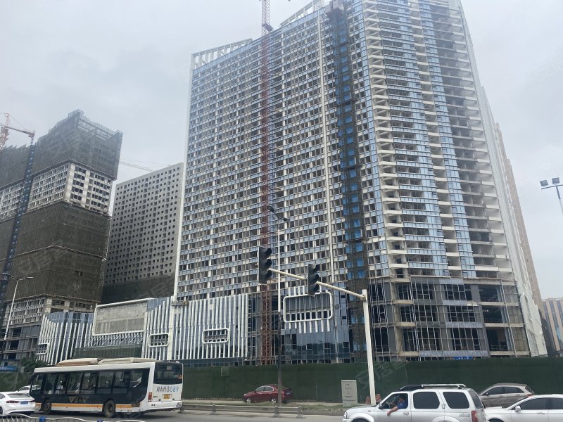雄飞生活广场(商住楼)