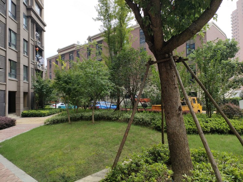 华地翡翠蓝湾朗园