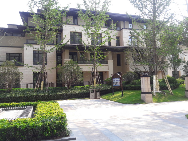 中牟建业春天里(一期别墅)